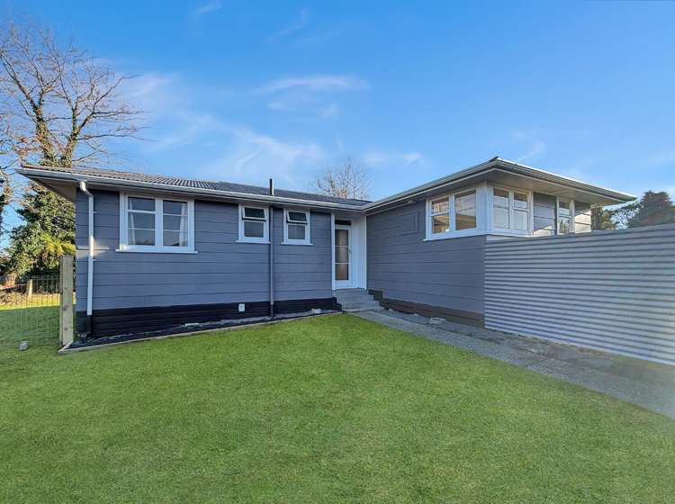 256 Balmoral Drive 11139_0