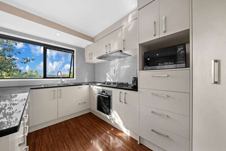 18 Mark Edward Drive Half Moon Bay_8