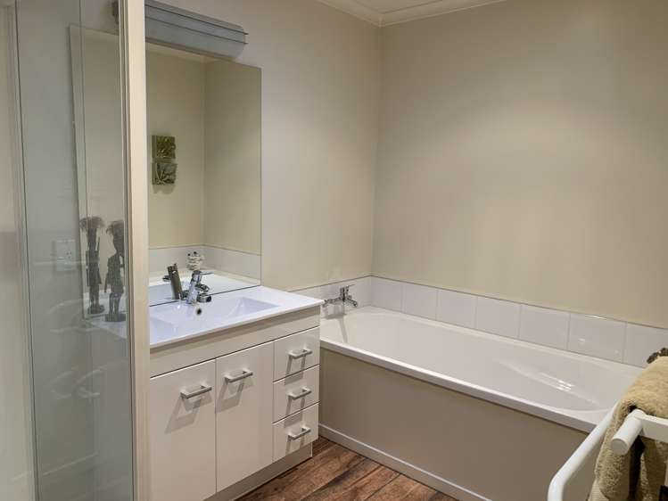 14 Don Place Alexandra_12