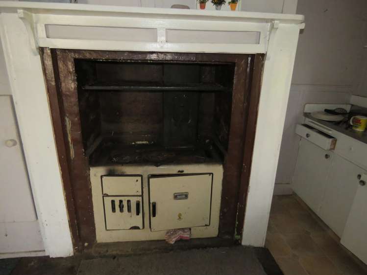 73 Shiel Street Reefton_15