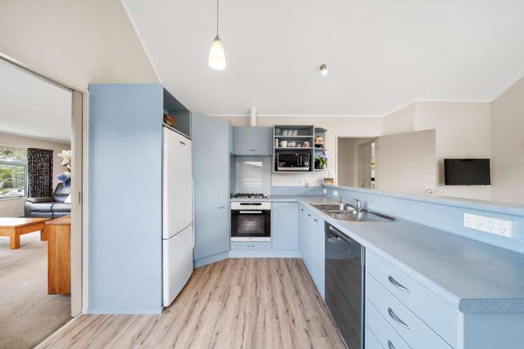 3 Meadowcroft Grove Johnsonville_3