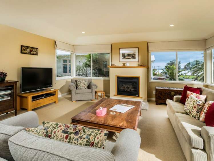 8 Seabreeze Road Narrow Neck_5