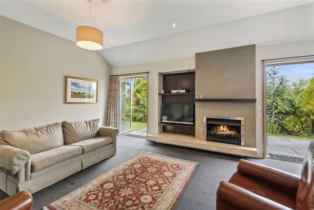 37 Chateau Drive Burnside_3