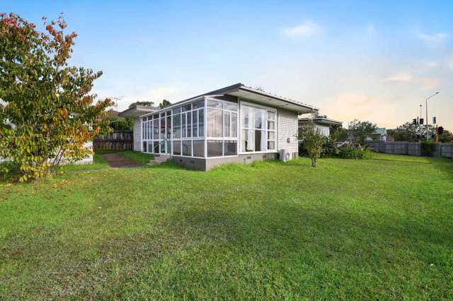 119 Te Atatu Road Te Atatu South_1