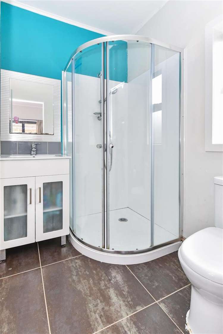 325 Massey Road Mangere East_9