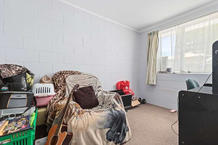 38A & 38B Anthony Crescent Bader_25