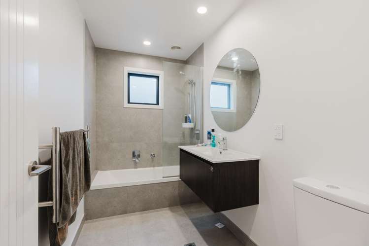 2/3 Elmira Avenue Chartwell_11