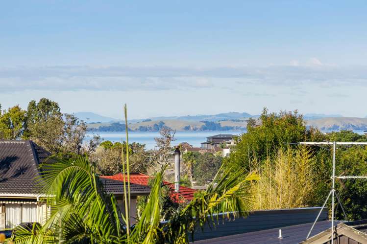 1/29 King Richard Place Browns Bay_17