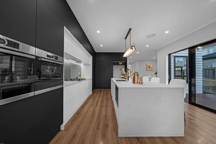 25 Koropa Road_5