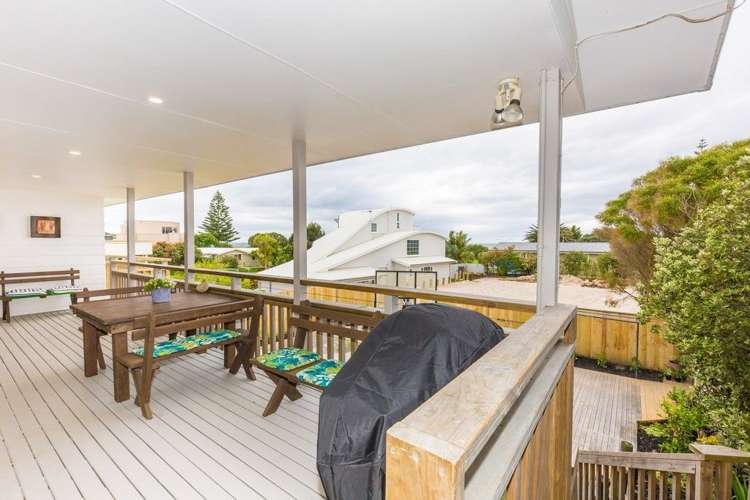 1037 Papamoa Beach Road Papamoa_32