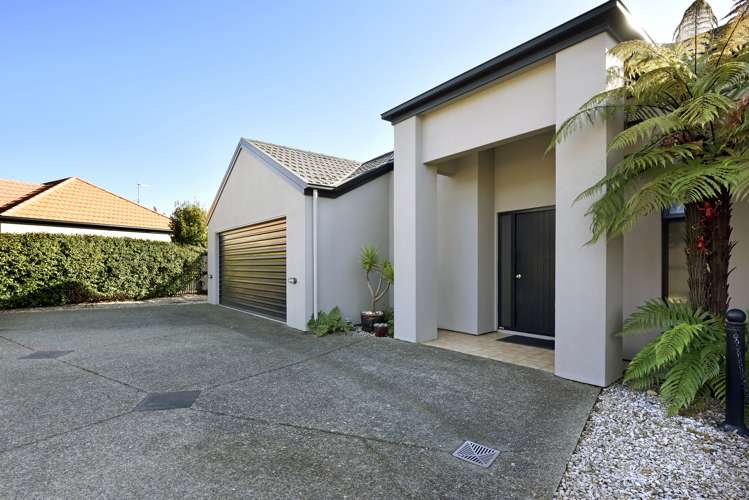 15 Heritage Crescent_0