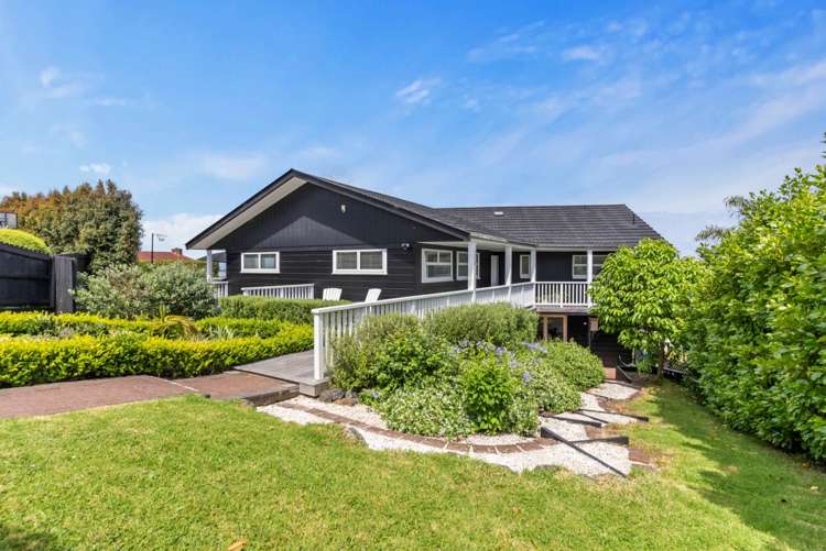 129 Bleakhouse Road Mellons Bay_0