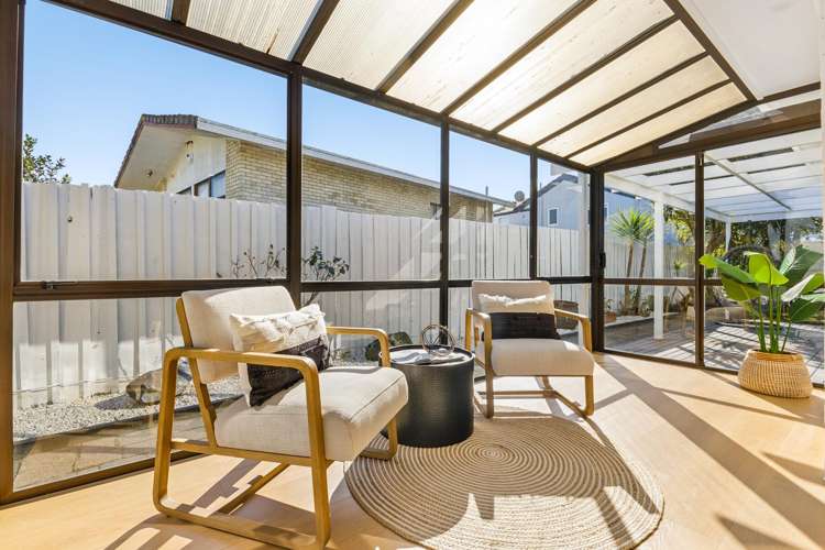 2/1 Arkley Avenue Farm Cove_5