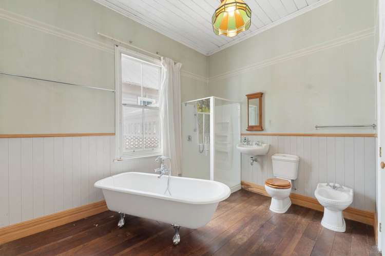 17 Seccombes Road Epsom_14