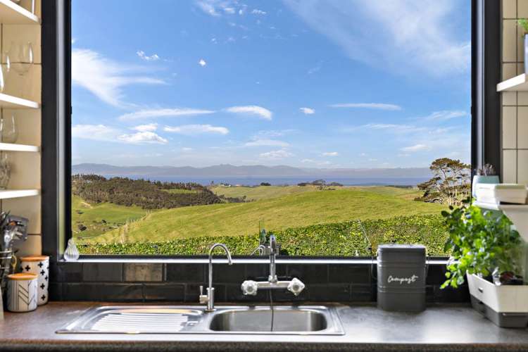 205 Fuller Road South Head_10