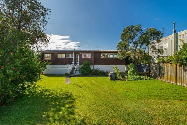 558a Beach Road Rothesay Bay_1