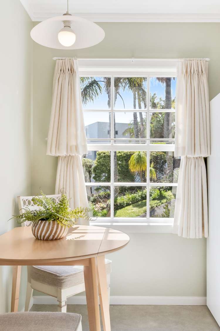 8 Pleasant Place Mellons Bay_15