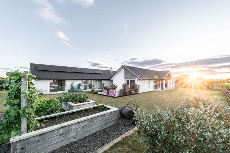 9 Baxter Michael Crescent Cambridge_16