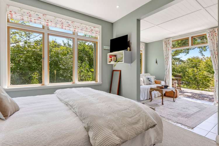 364 The Coastal Highway Redwood Valley_19