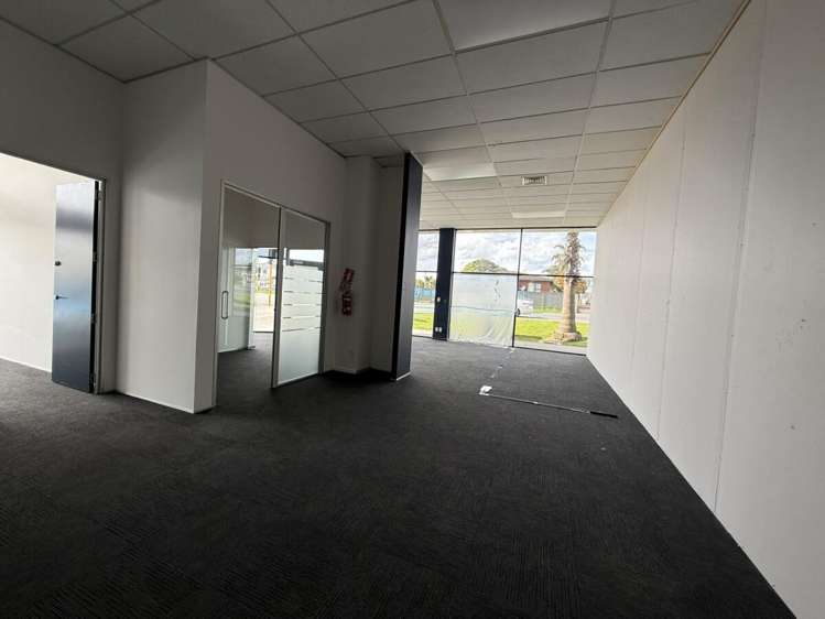 288 Te Atatu Road Te Atatu South_2