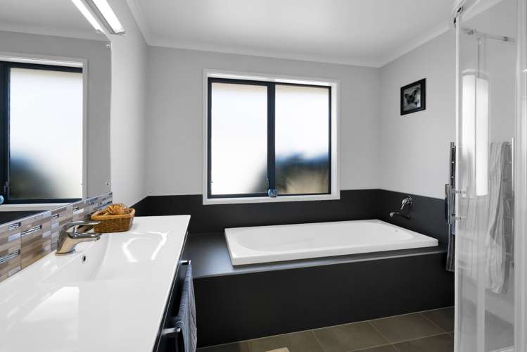 9 Huetu Place Bell Block_27