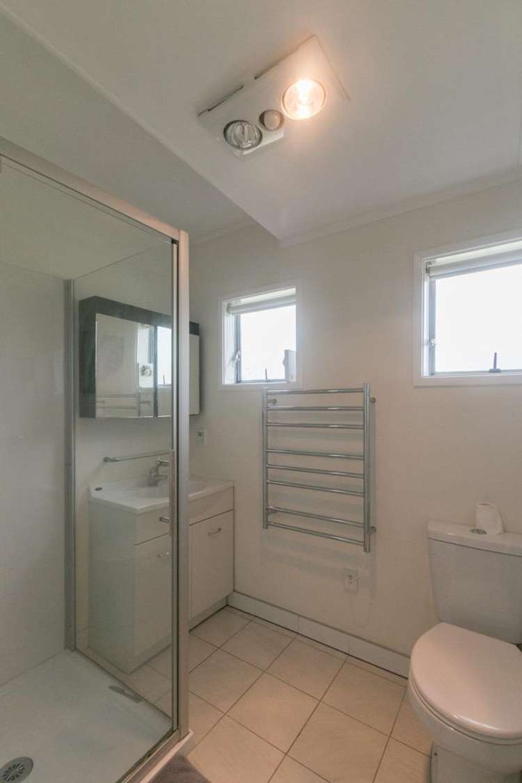 1/10 Robert Street 1660_10