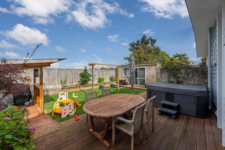 112 Clarence Cox Crescent_0