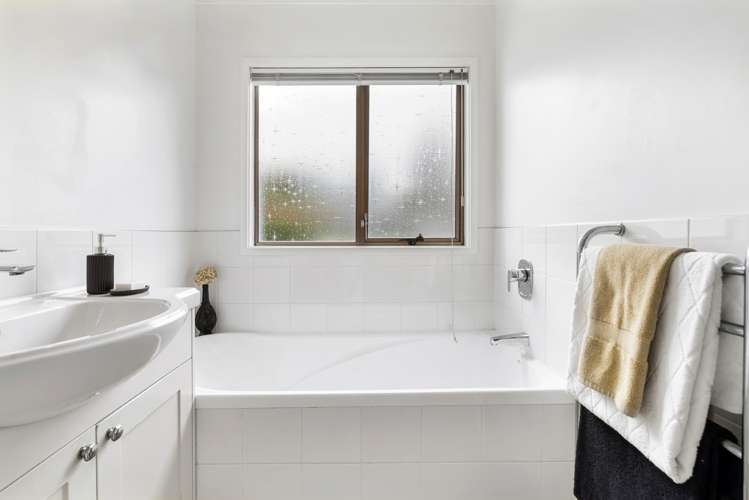 11a Richard Farrell Avenue Remuera_9