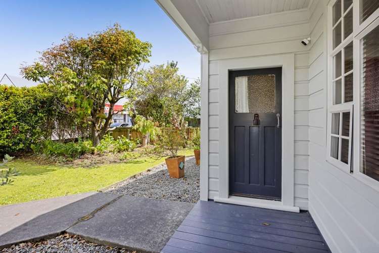 294 High Street Hawera_21
