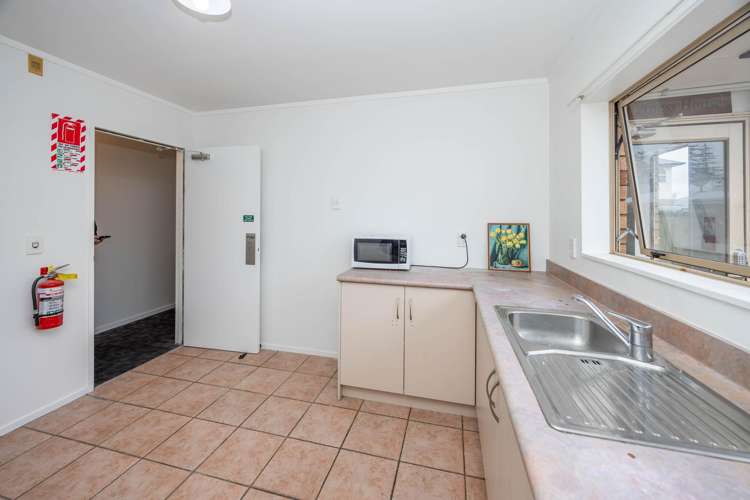 5A Inverness Avenue Hamilton East_9