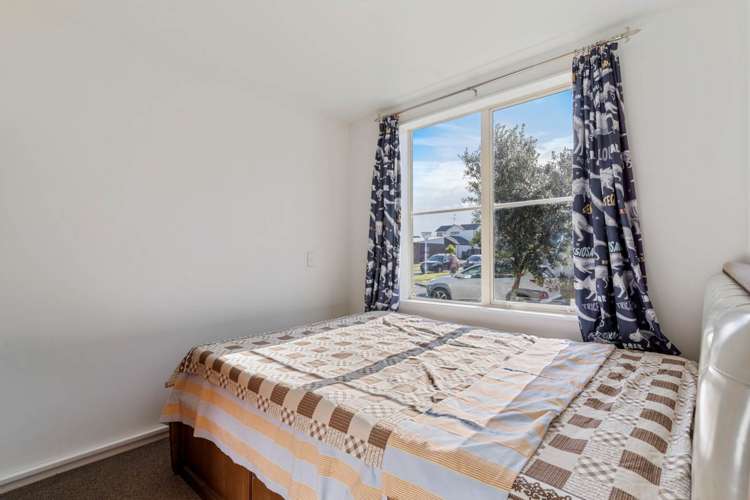 35 Kirikiri Lane East Tamaki_15