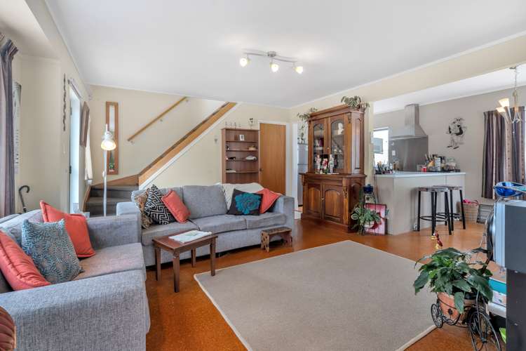 1/136 Bradbury Road Botany Downs_4