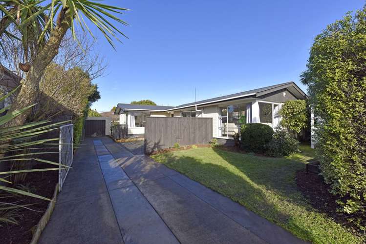 32 Charnwood Crescent Bishopdale_14