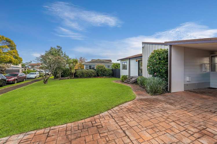 8 Chipping Dale Mangere Bridge_15