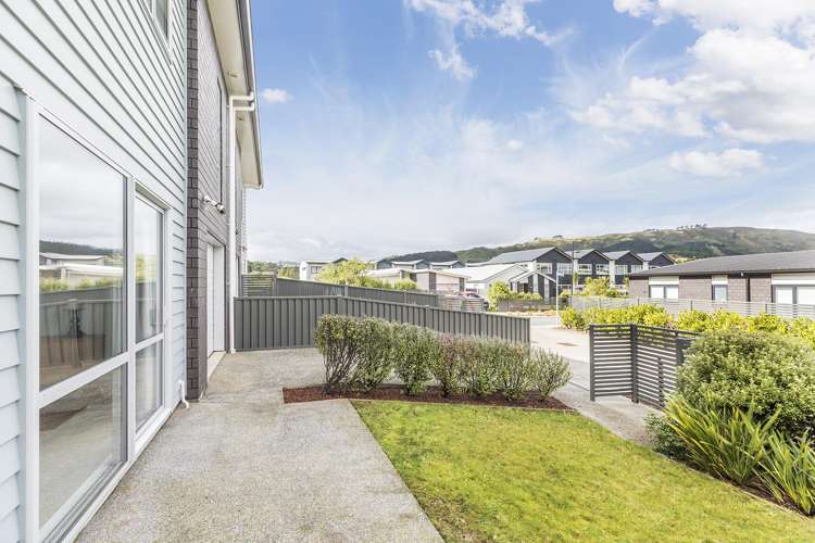13 Karearea Avenue Porirua_21