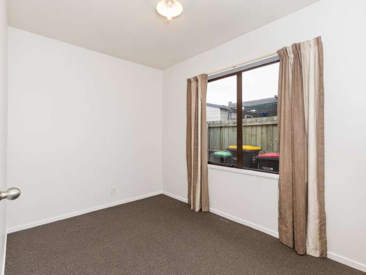 2/111 Gilberthorpes Road Hei Hei_11