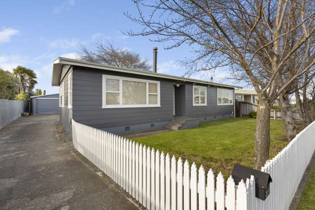 25 Dewe Avenue Feilding_1