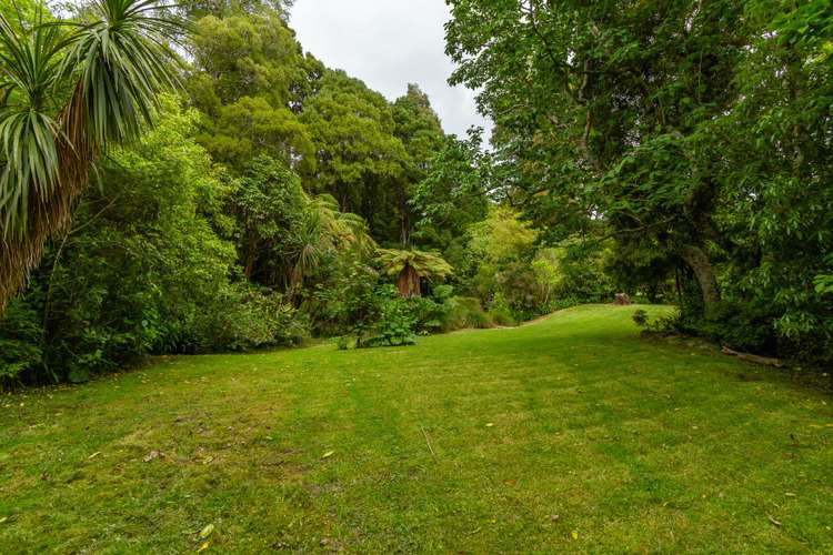48 Barton Road Heretaunga_15