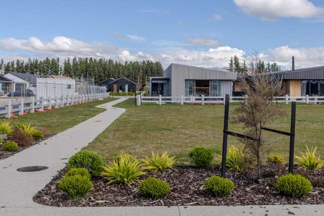 146 Burdon Loop Lake Hawea_2