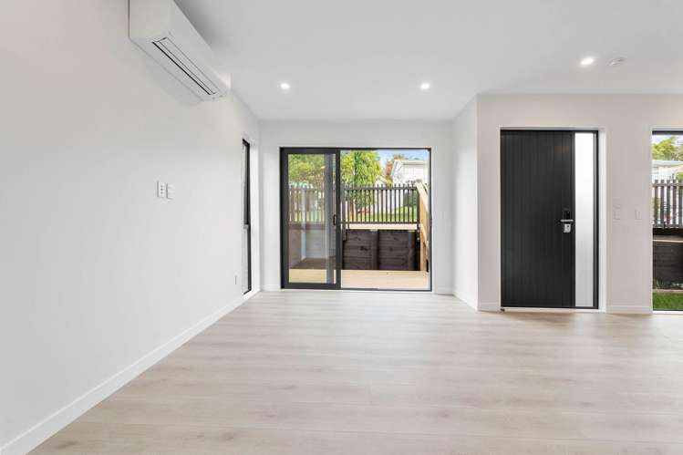 1/ 16 Madison Place Forrest Hill_13