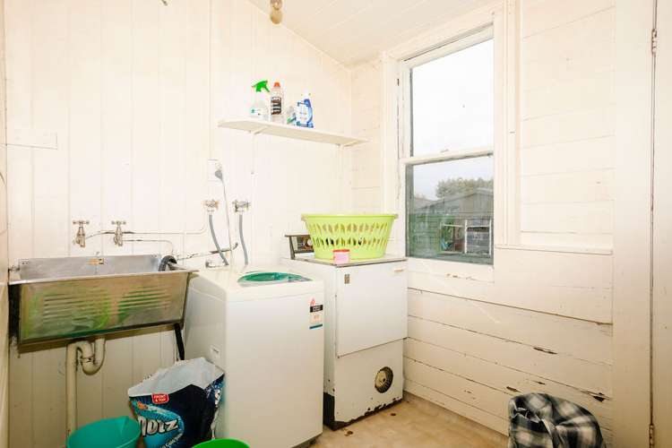 7 Edward Street Dannevirke_16