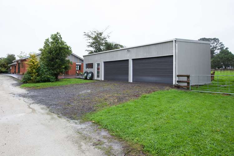 1825 Egmont Road Kaimiro_1