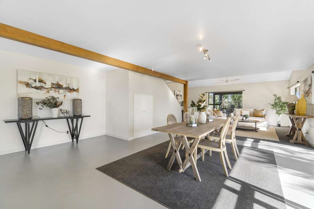 301 Georges Road_2