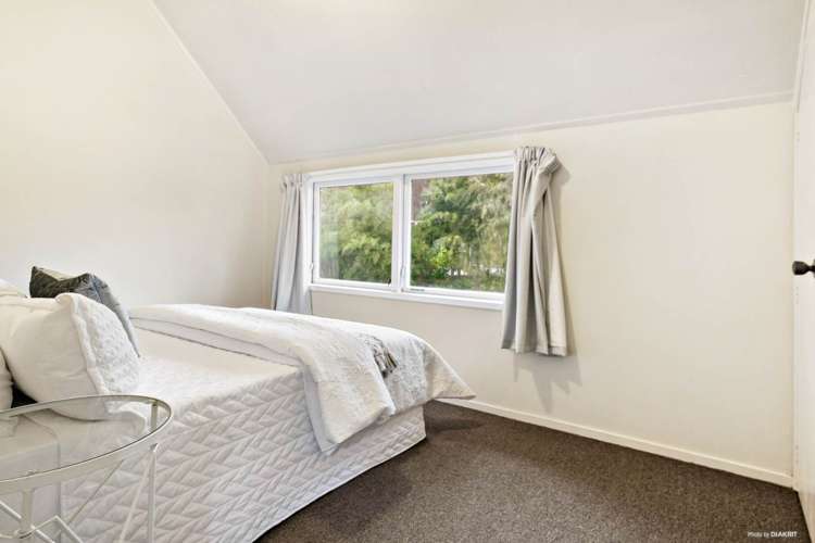 2/27 Lagoon Drive Panmure_6