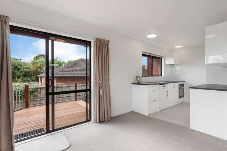 2/115 Titirangi Road New Lynn_1