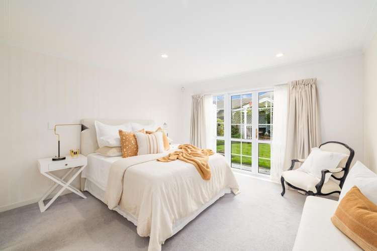 88 Lake Terrace Road Burwood_7