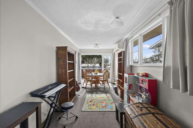 61 Clawton Street Westown_2