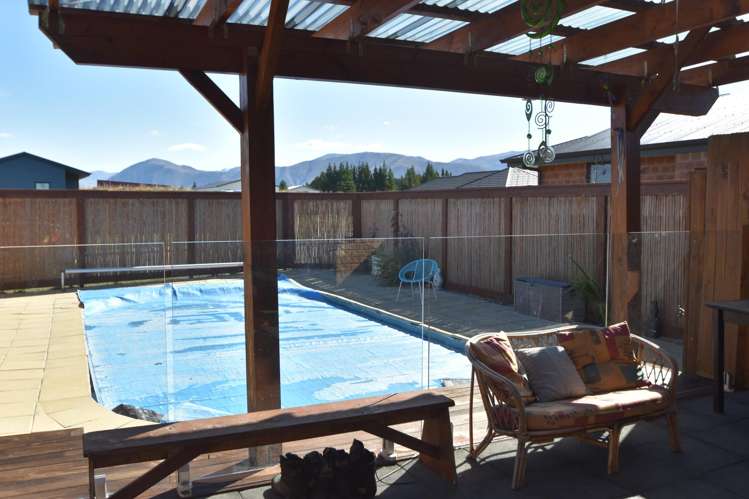 21 Lakeland Avenue Twizel_18