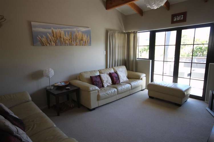 6 Blucher Reef Pauanui_6