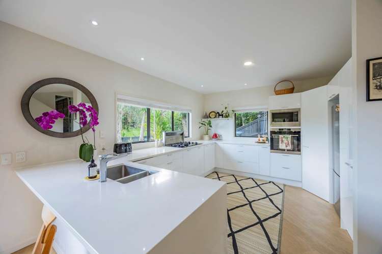 25B Kurahaupo Street Orakei_16